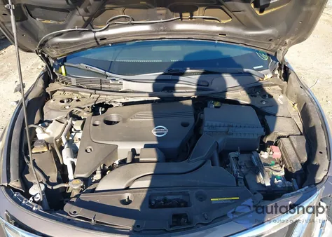 2013 Nissan Altima 2.5 Sv z USA, uszkodzony, nr VIN 1N4AL3AP8DN485382